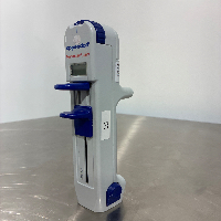 Eppendorf Multipette plus Pipette image 1